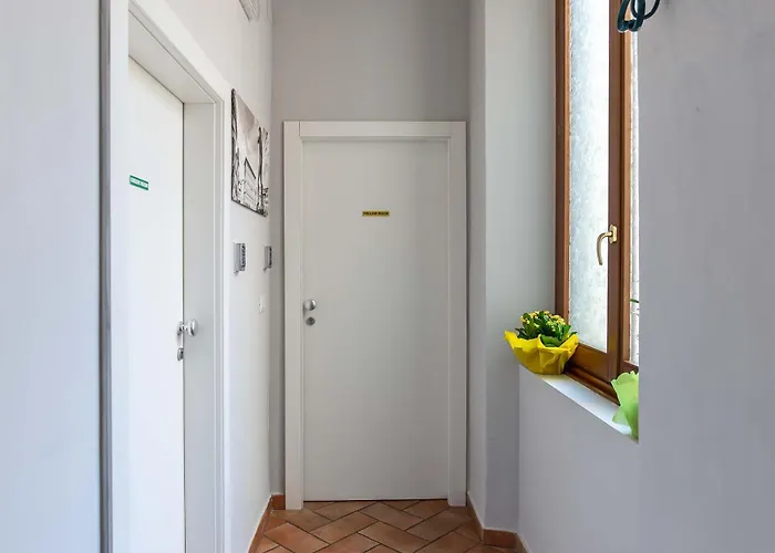 Alojamento de Acomodação e Pequeno-almoço Il Mercato 4*